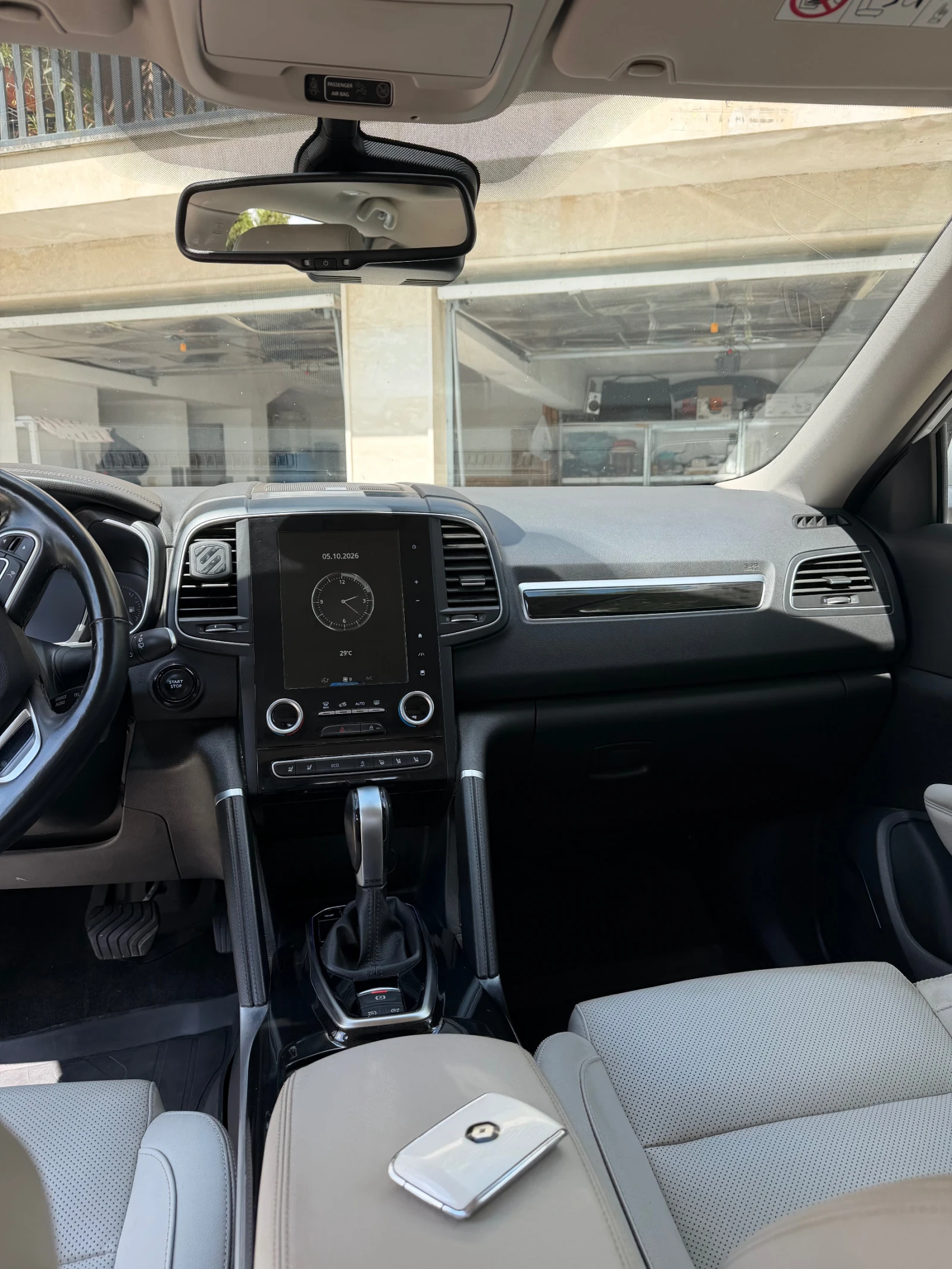 Renault Koleos Intense, снимка 11 - Автомобили и джипове - 54492730