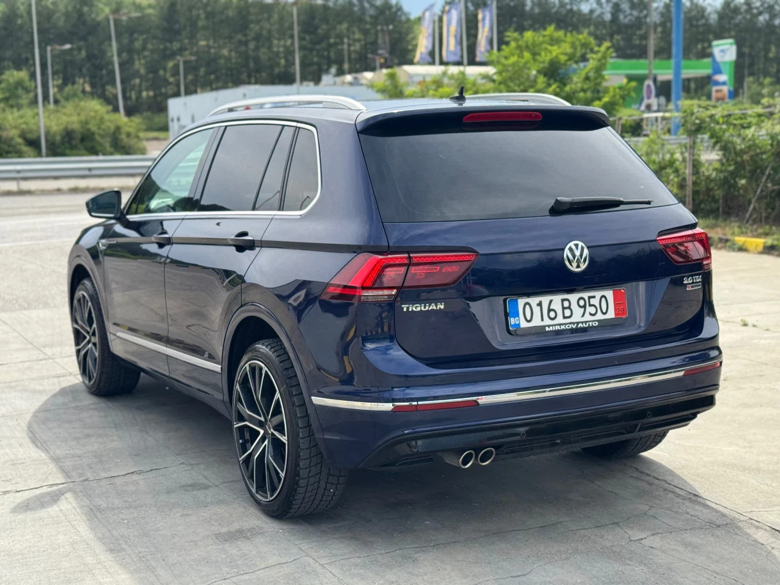 VW Tiguan 2.0TDI/4MOTION/АВТОМАТ/DIGITAL/Фул екстри/Нова, снимка 4 - Автомобили и джипове - 54868277
