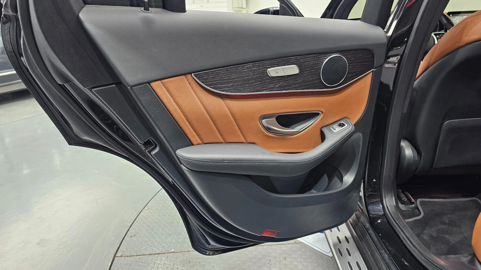 Mercedes-Benz GLC 300 e 4Matic Coupe | LED | DISTRONIC | ���� �� ������� | Mobile.bg � ����������� 13