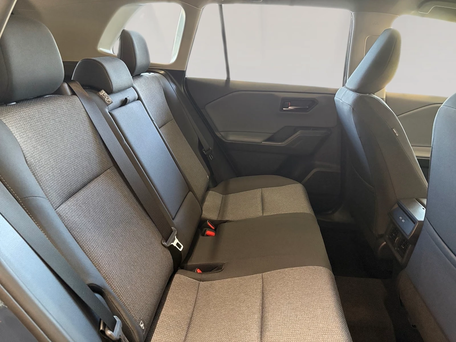 Toyota Rav4 2.5 HYBRID* 4x4* TEAMPLAYER* DISTR* KEYLESS* CAMER, снимка 12 - Автомобили и джипове - 55732766