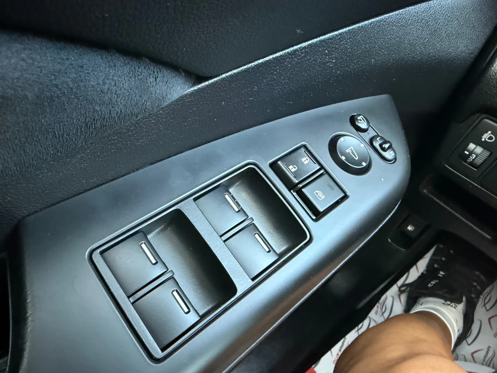 Honda Cr-v Сервизна история!, снимка 13 - Автомобили и джипове - 55991531
