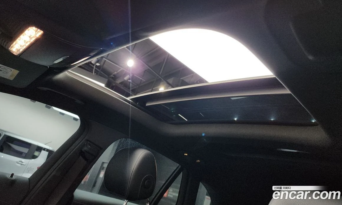 Mercedes-Benz GLC GLC300e 4MATIC, снимка 16 - Автомобили и джипове - 56122810