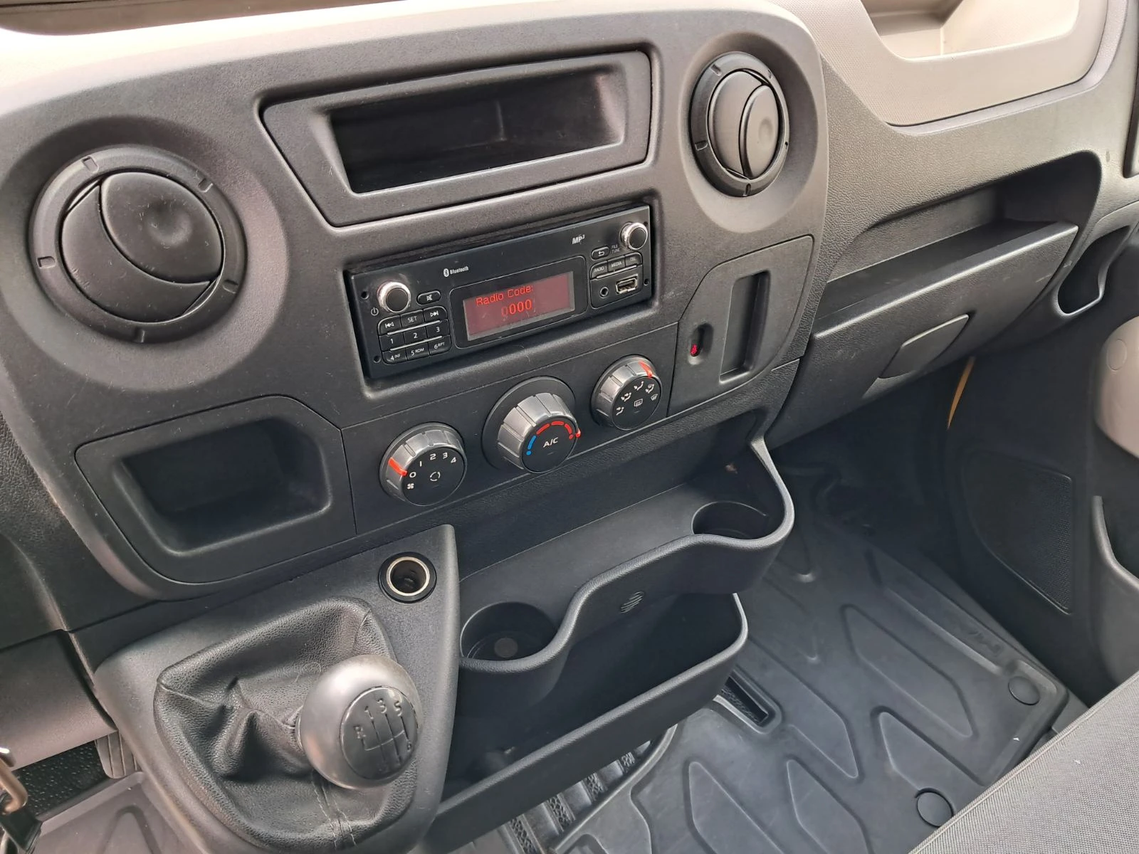 Renault Master 2.2dCi 125k.c  | Mobile.bg   11