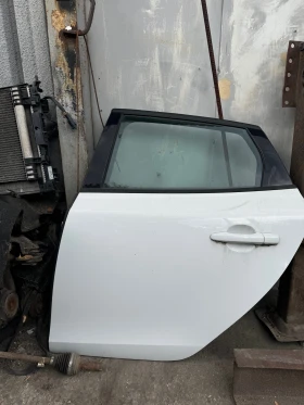 Врата задна лява за volvo v40 2013-2017г, снимка 2