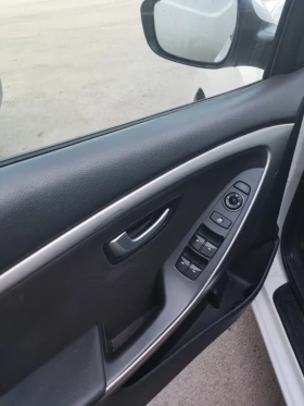 Hyundai I30 1.4 газ, снимка 7