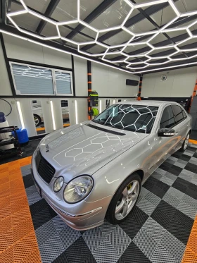 Mercedes-Benz E 320, снимка 2