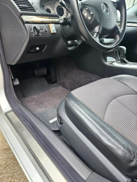 Mercedes-Benz E 320, снимка 8