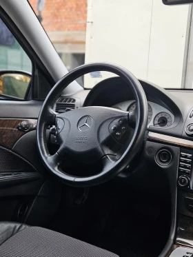 Mercedes-Benz E 320, снимка 14