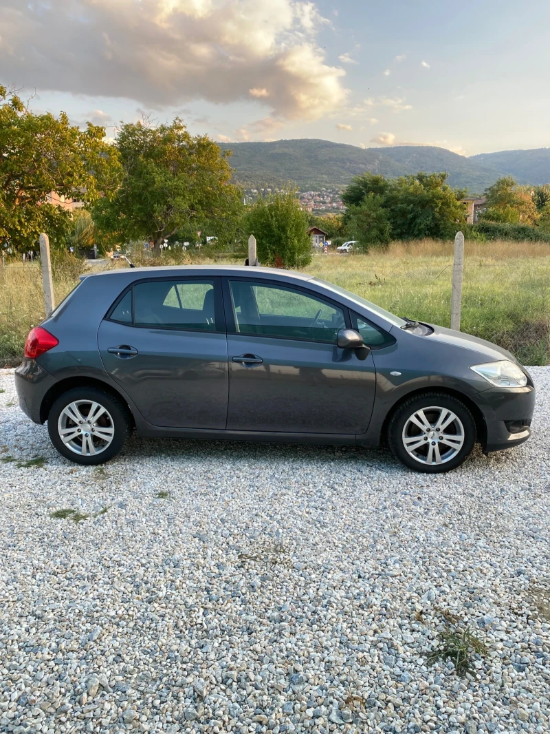 Toyota Auris 126 ps 4D4, снимка 1 - Автомобили и джипове - 47149016