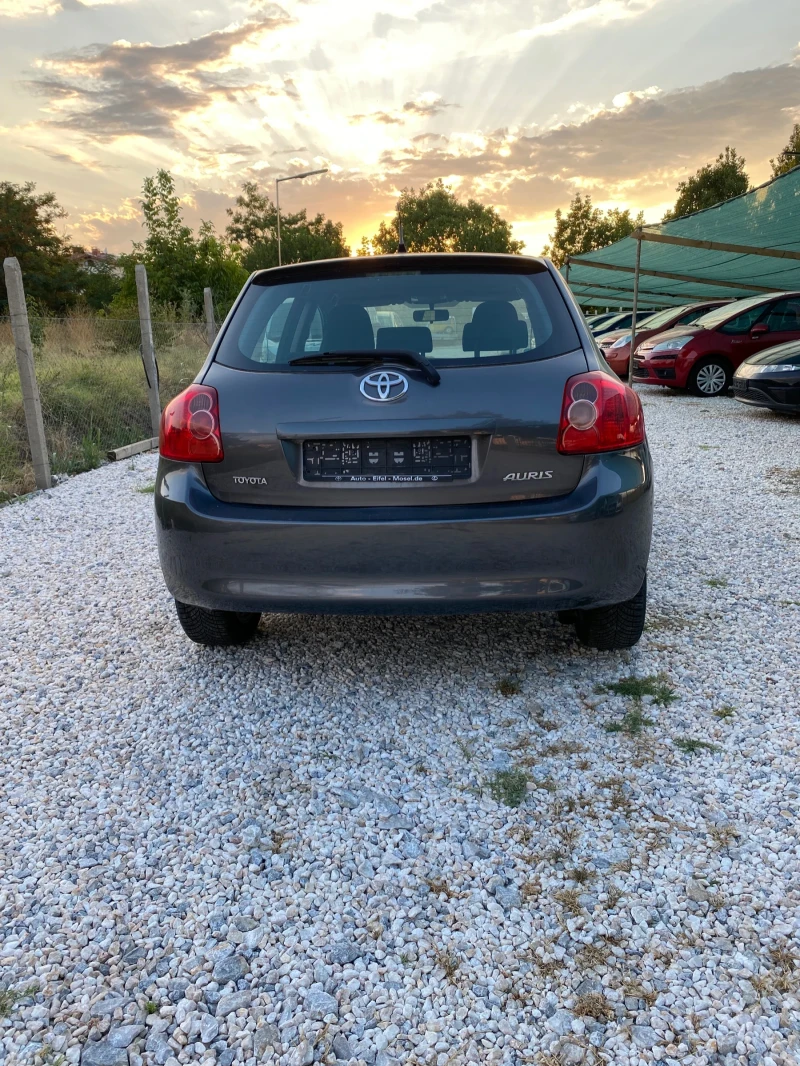 Toyota Auris 126 ps 4D4, снимка 7 - Автомобили и джипове - 47149016