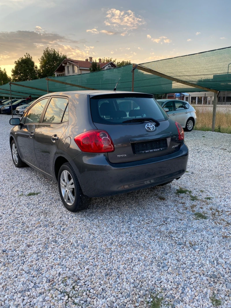 Toyota Auris 126 ps 4D4, снимка 9 - Автомобили и джипове - 47149016