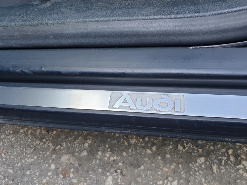 Audi A6 2.5 TDI, снимка 13 - Автомобили и джипове - 48105944