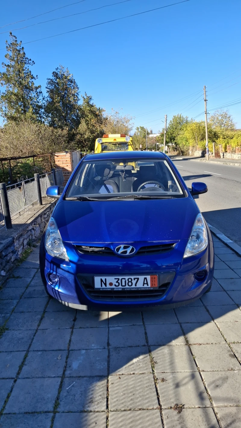 Hyundai I20, снимка 11 - Автомобили и джипове - 47748659