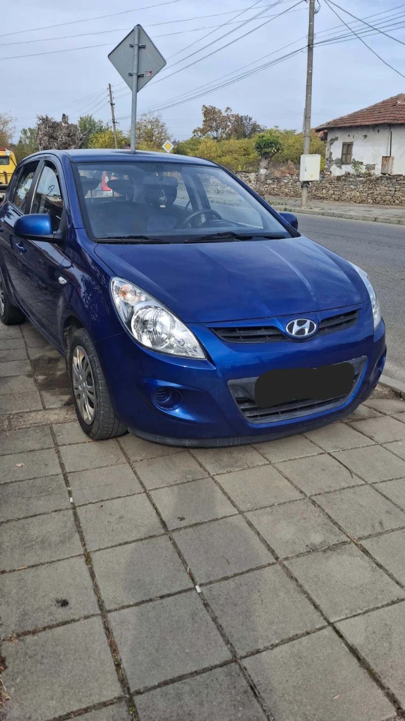 Hyundai I20, снимка 2 - Автомобили и джипове - 47748659