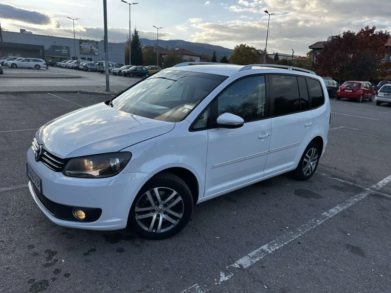 VW Touran ТОП СЪСТОЯНИЕ, снимка 5 - Автомобили и джипове - 47791573