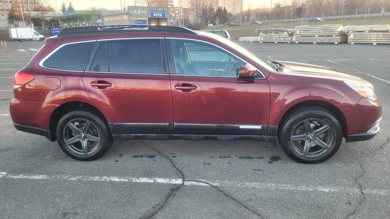 Subaru Outback, снимка 4 - Автомобили и джипове - 48775391