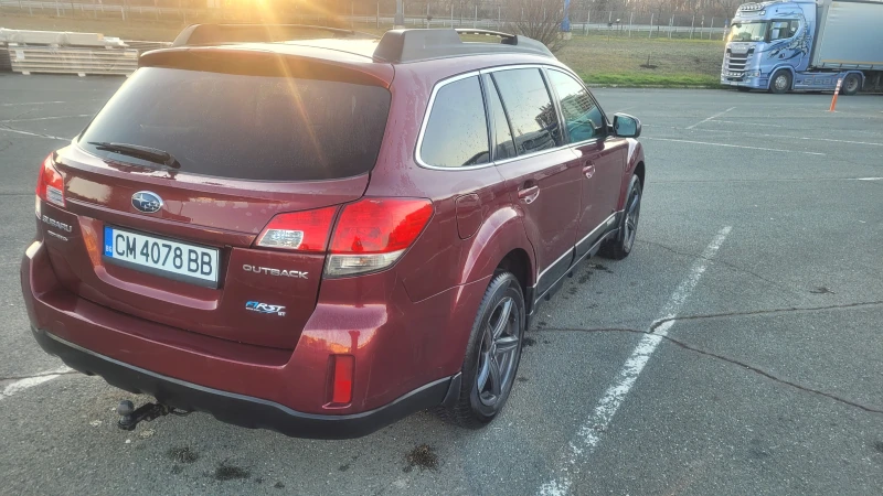 Subaru Outback, снимка 3 - Автомобили и джипове - 48775391