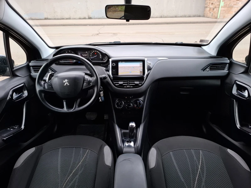 Peugeot 208 1.4hdi / 70к.с. АВТОМАТ , снимка 12 - Автомобили и джипове - 49284510