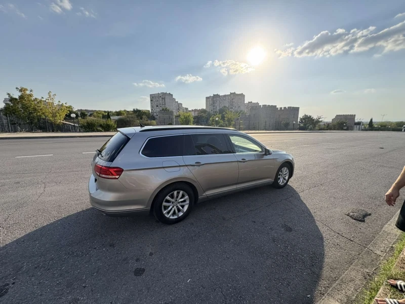 VW Passat 2.0 TDI, снимка 3 - Автомобили и джипове - 52517586
