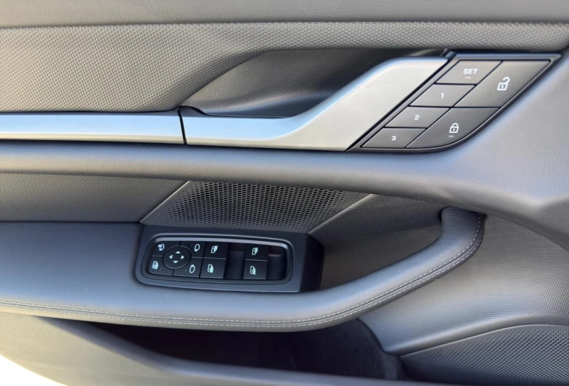 Porsche Taycan 4 CROSS TURISMO/FACELIFT/MATRIX/CAMERA/PANO/, снимка 8 - Автомобили и джипове - 52168622