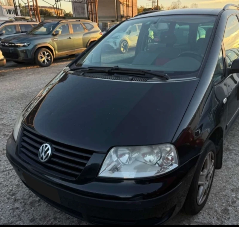 VW Sharan 1.9TDI/4-Motion, снимка 2 - Автомобили и джипове - 52701762
