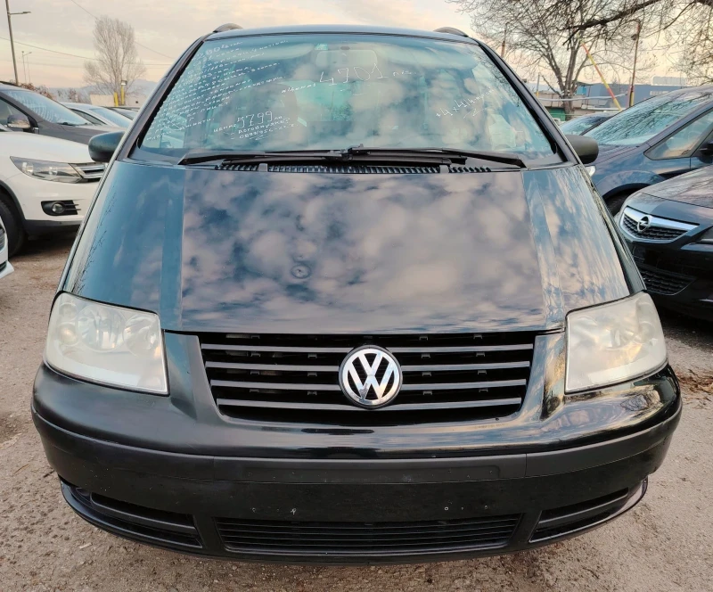VW Sharan 1.9TDI/4-Motion, снимка 3 - Автомобили и джипове - 52701762