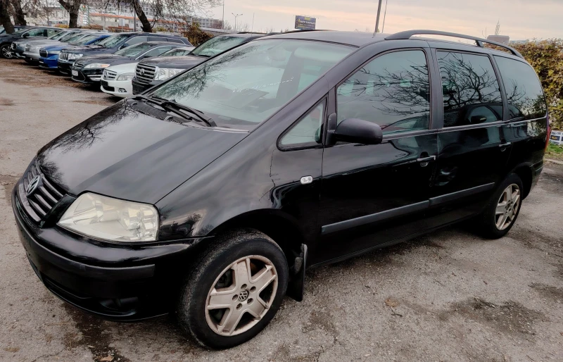 VW Sharan 1.9TDI/4-Motion, снимка 3 - Автомобили и джипове - 52701762
