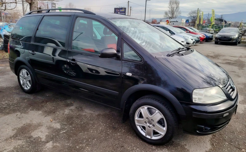 VW Sharan 1.9TDI/4-Motion, снимка 4 - Автомобили и джипове - 52701762