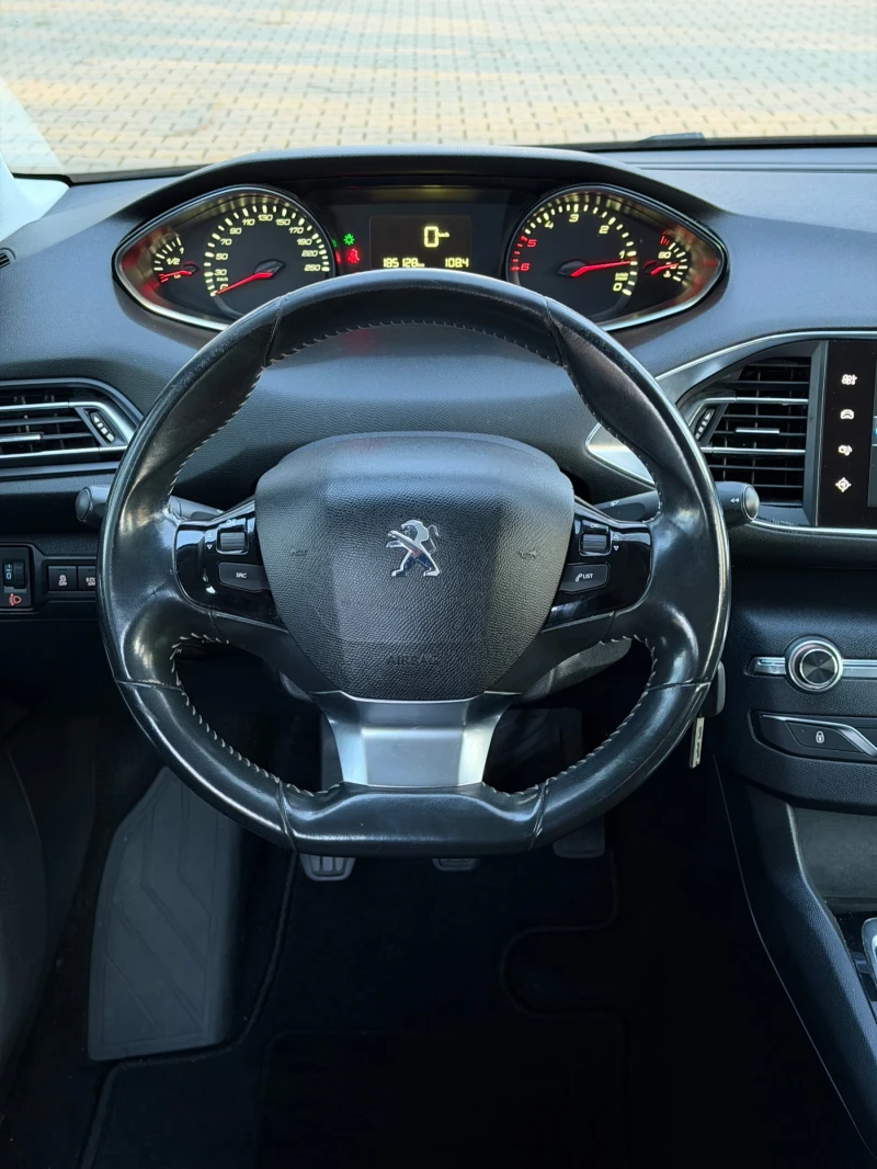 Peugeot 308 1.6hdi 120кс Нов Внос, снимка 11 - Автомобили и джипове - 52944821