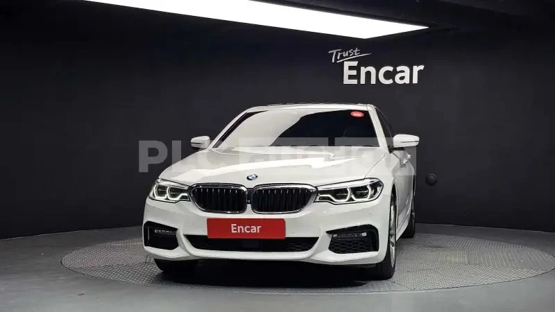 BMW 530 M SPORT/ФИКСИРАНА ЦЕНА ДО БЪЛГАРИЯ, снимка 3 - Автомобили и джипове - 54997679