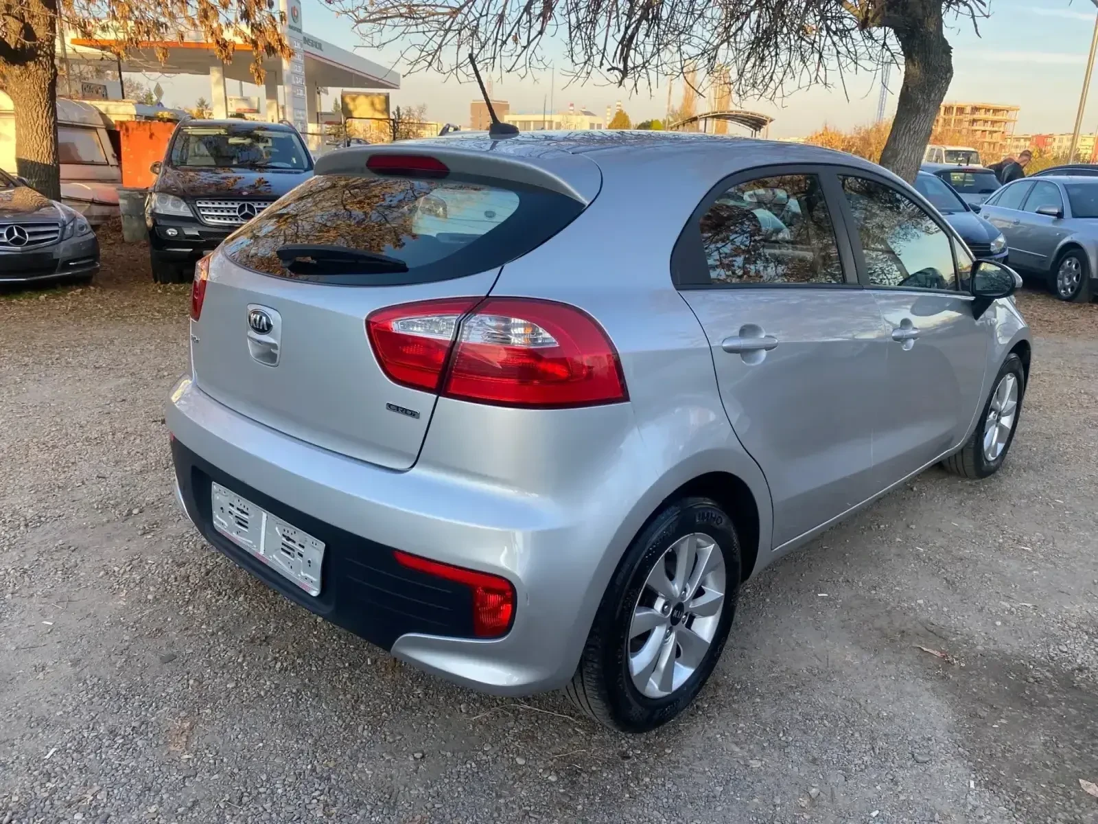 Kia Rio 1.1 CRDI EURO 6B - изображение 8