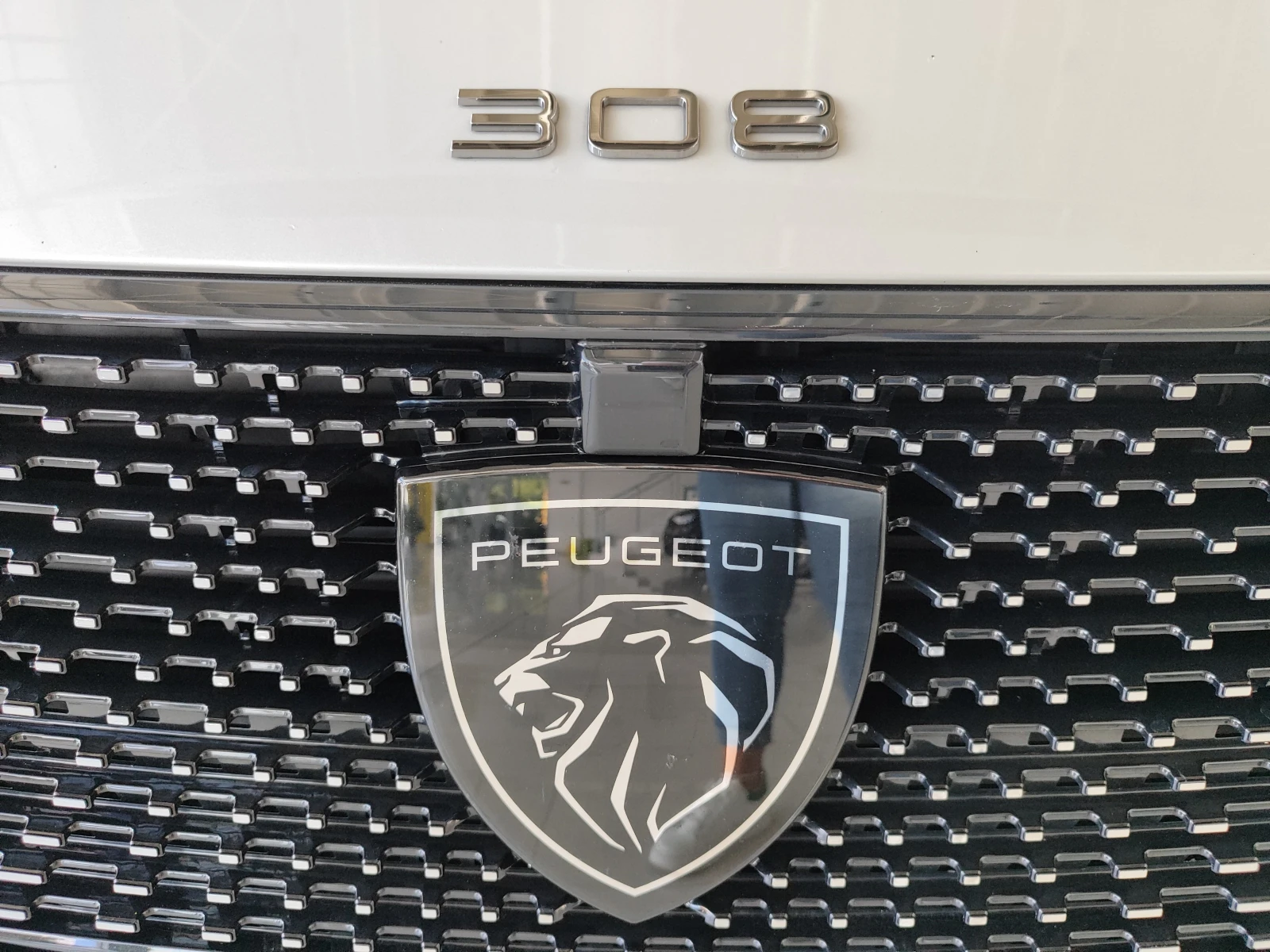 Peugeot 308 GT 1, 2 PureTech 130 EAT8 EURO 6 - изображение 9