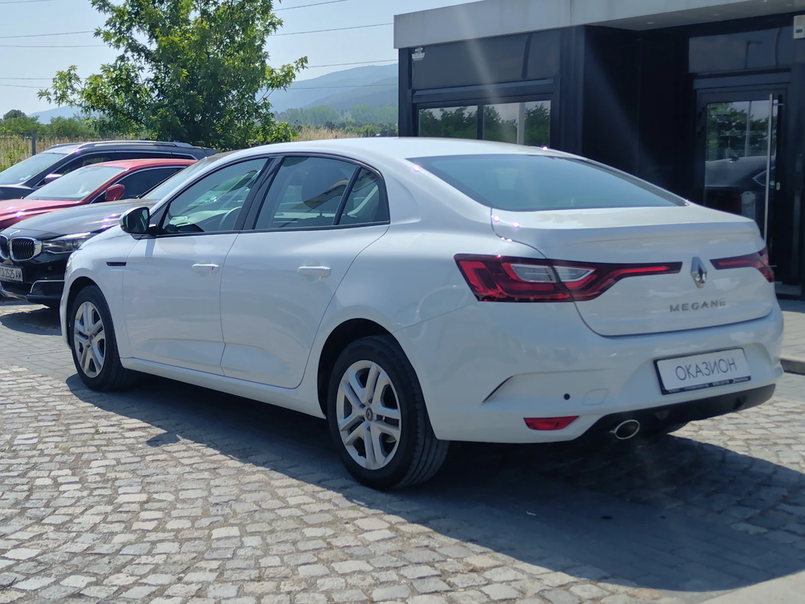Renault Megane 1.3TCe.140к.с/Life - изображение 7