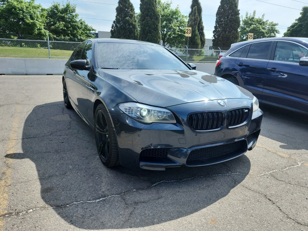 BMW M5 * CARFAX * АВТО КРЕДИТ * ЦЕНА ДО БГ! - изображение 2