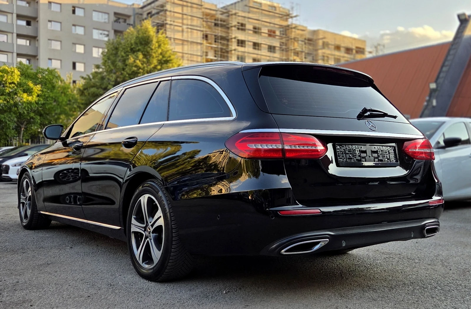 Mercedes-Benz E 220 2019/Digital/AMG/Multi beam - изображение 4