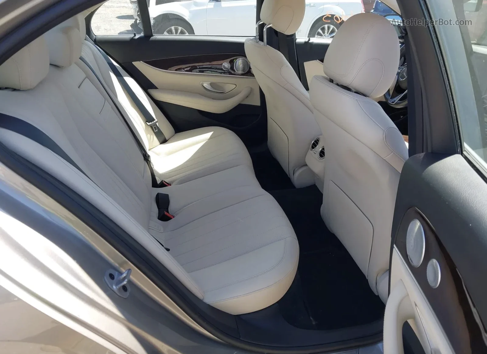 Mercedes-Benz E 350  - изображение 8