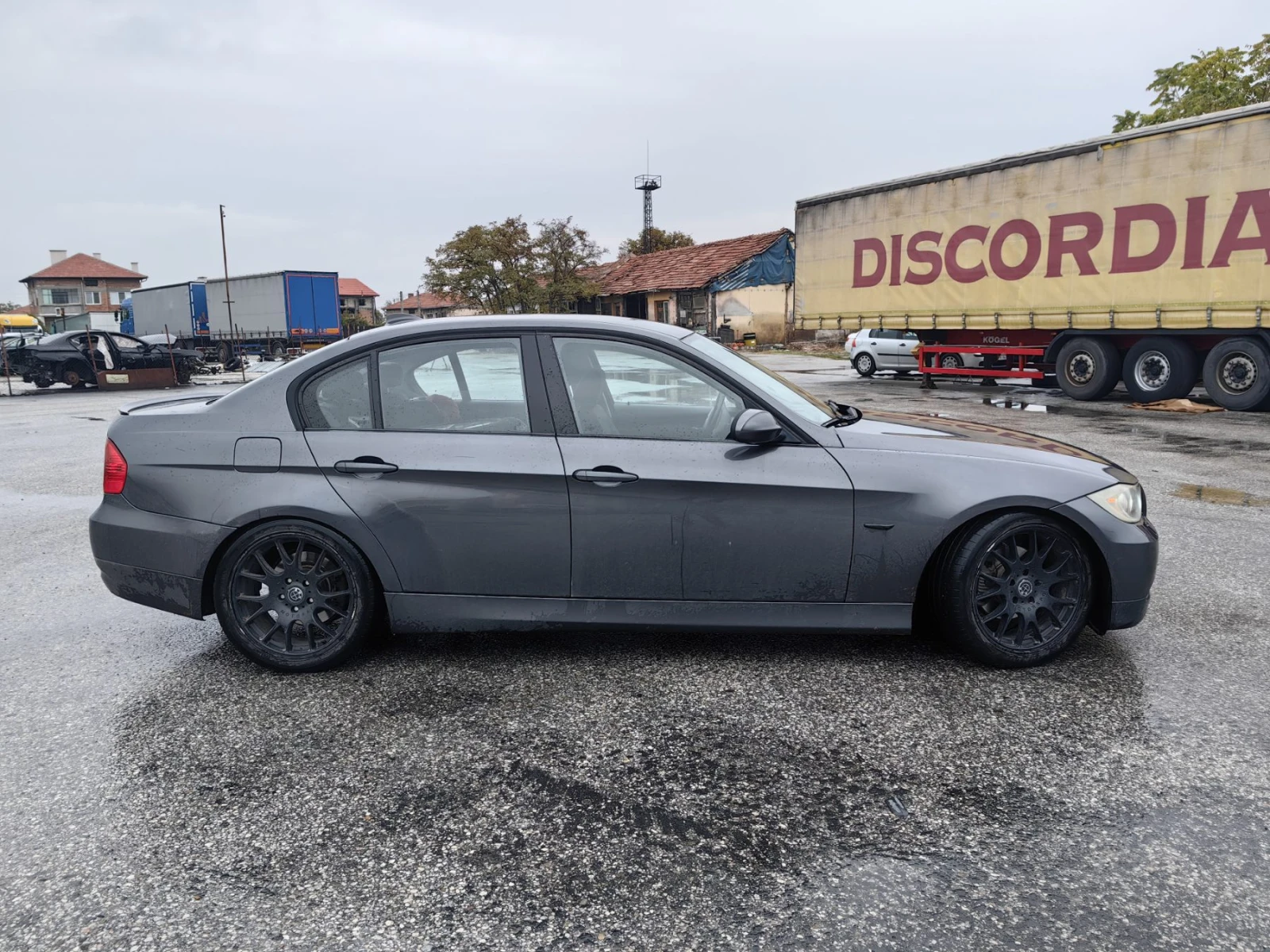 BMW 320  - изображение 2