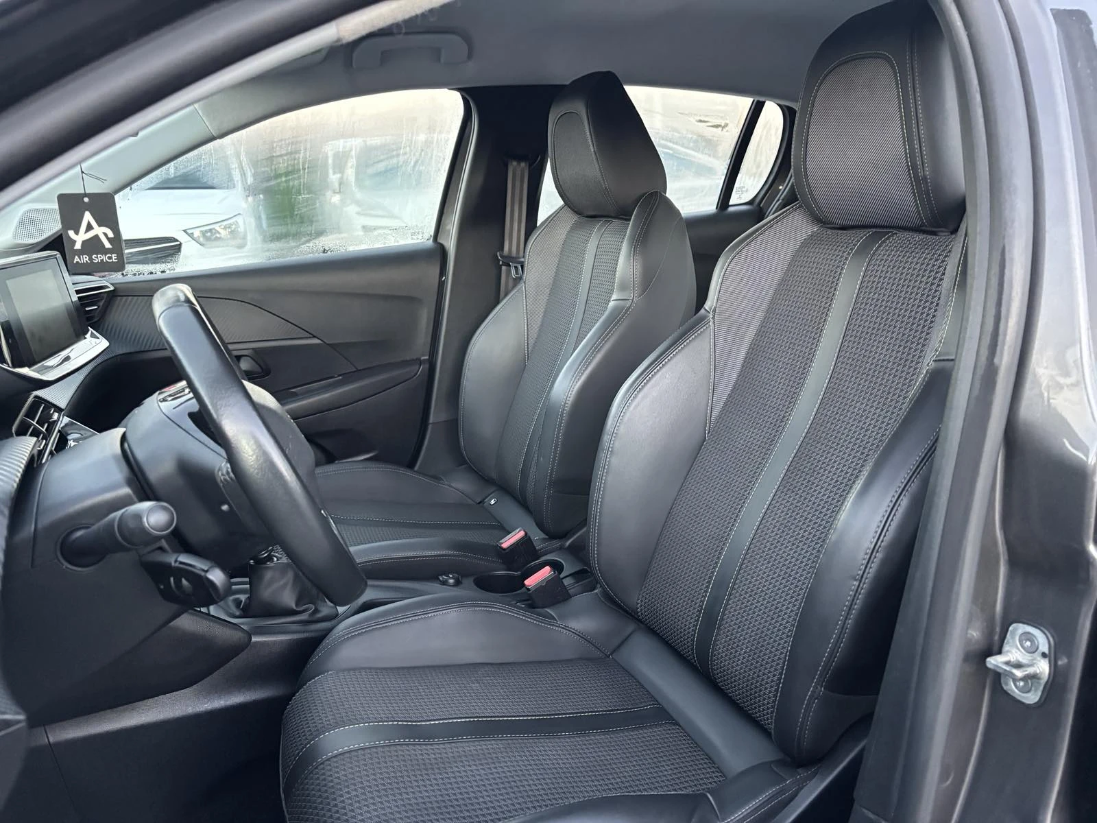 Peugeot 208 1.5, Euro 6,   | Mobile.bg   10