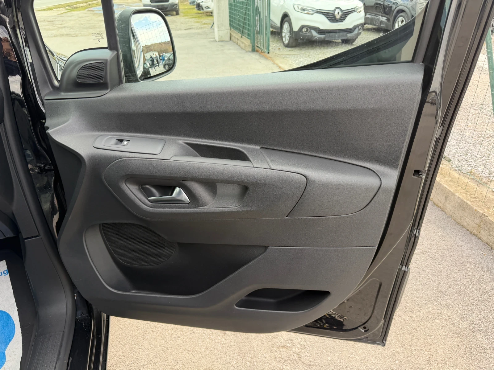 Fiat Doblo 1.5 BlueHDI 100ps - изображение 8