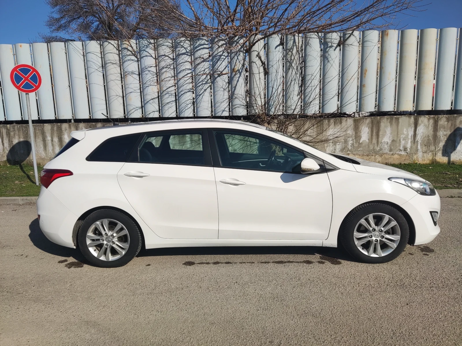 Hyundai I30 1.4 газ, снимка 2 - Автомобили и джипове - 54151197