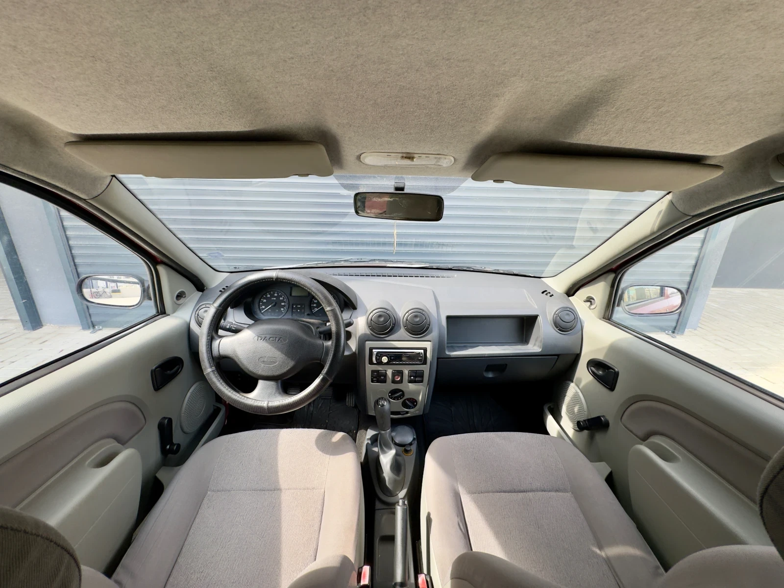 Dacia Logan 1.4, снимка 5 - Автомобили и джипове - 54057860
