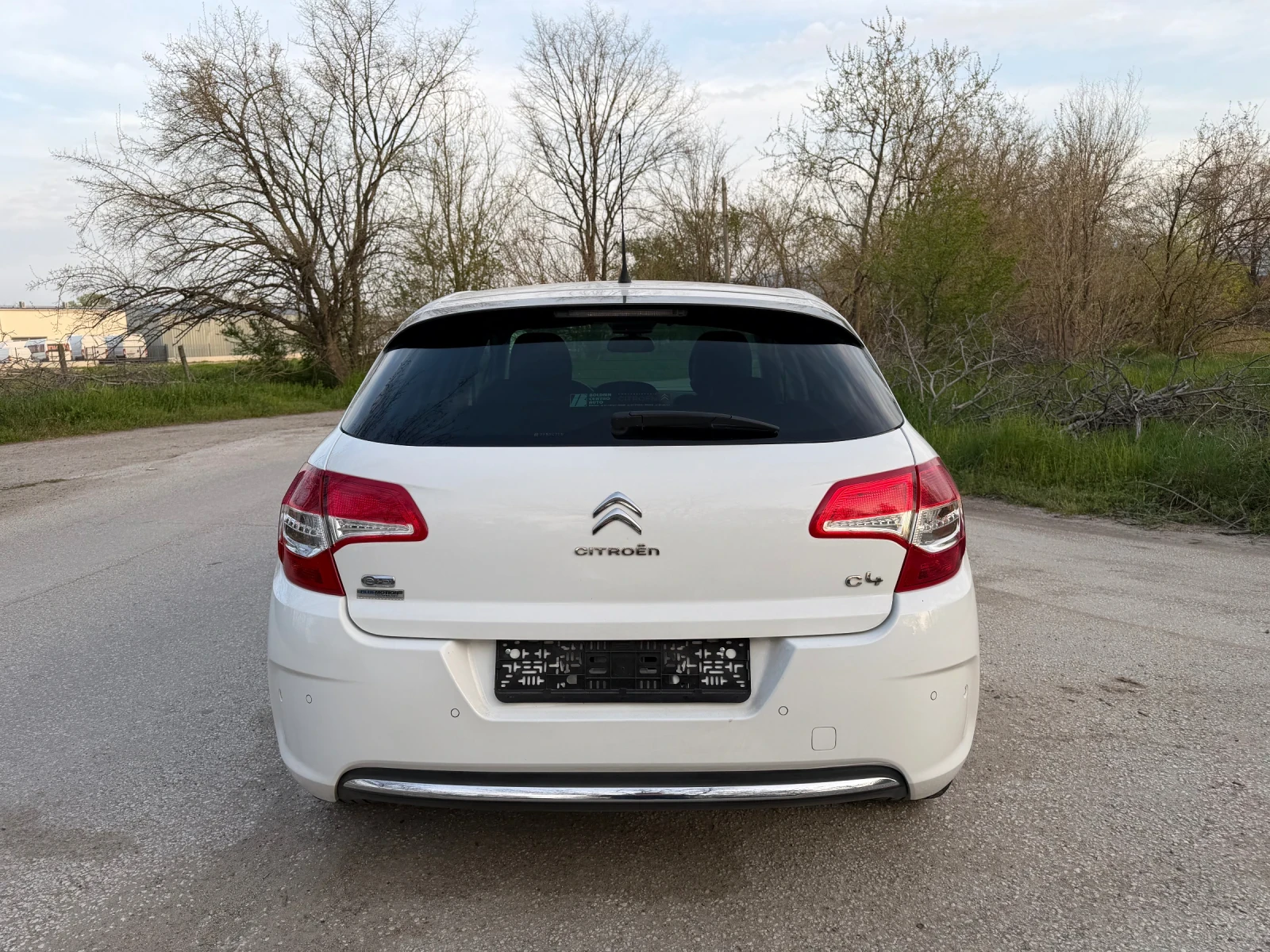 Citroen C4 1.6e-HDI АВТО 116хил.км EXCLUSIVE Масаж.Парктроник, снимка 4 - Автомобили и джипове - 54196791