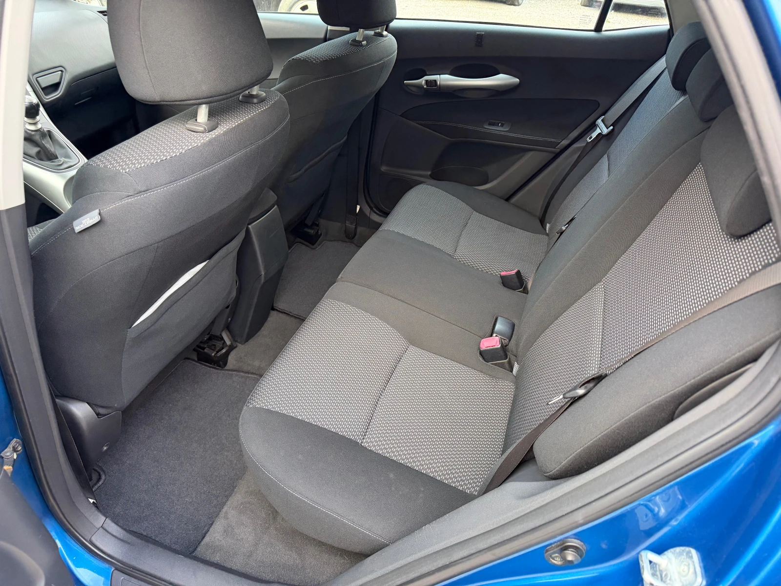 Toyota Auris 1.4 d4d 6ck Facelift ITALY | Mobile.bg � ����������� 12