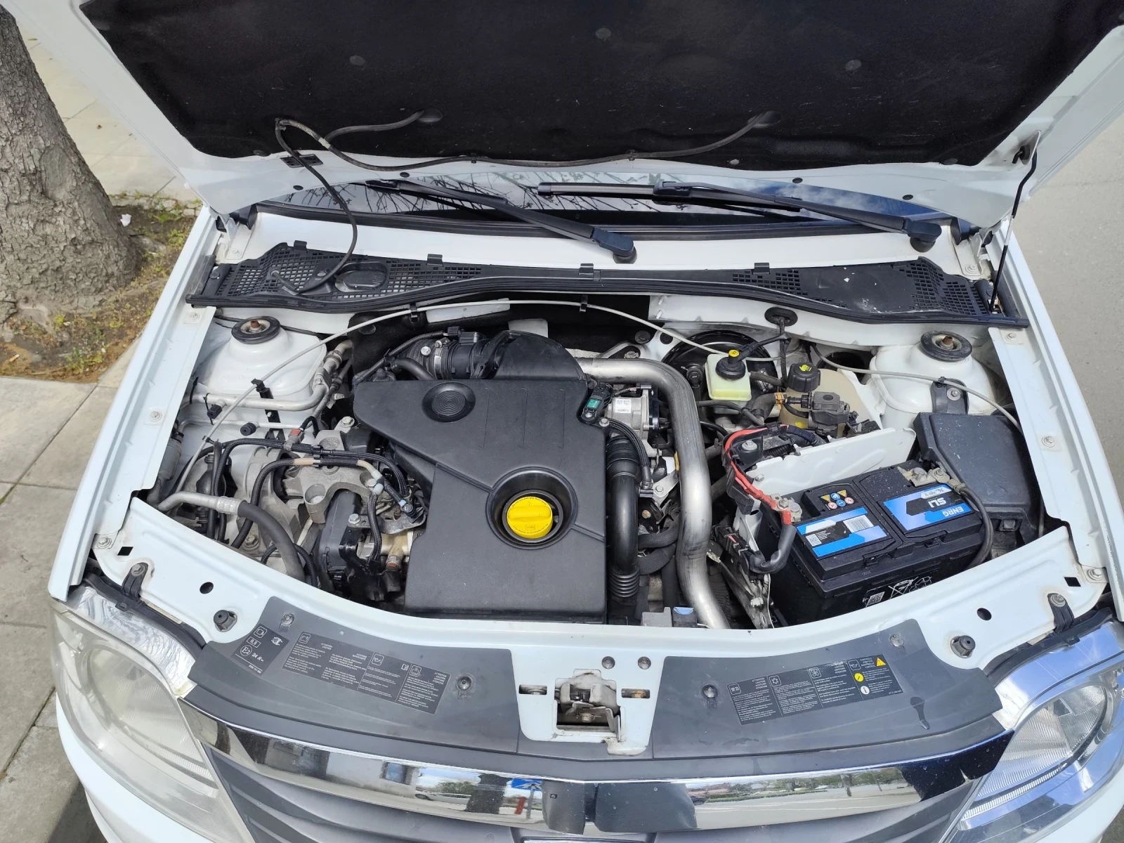 Dacia Logan, снимка 9 - Автомобили и джипове - 54308280