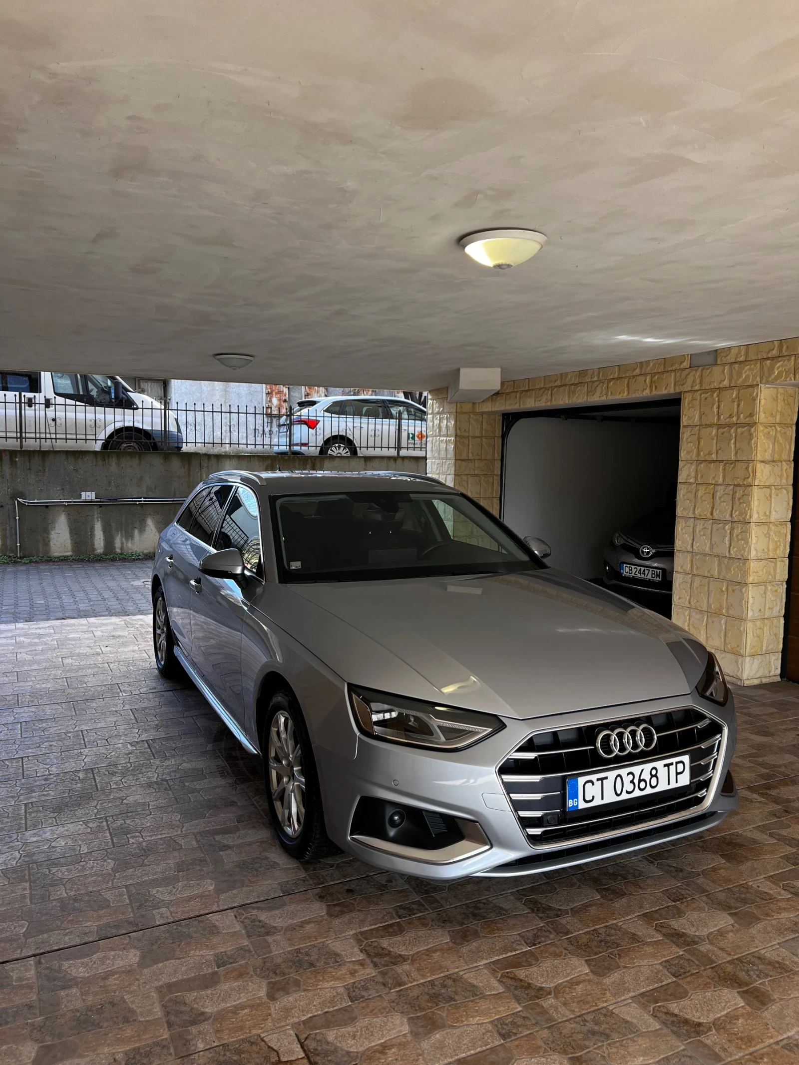 Audi A4, снимка 3 - Автомобили и джипове - 54400850