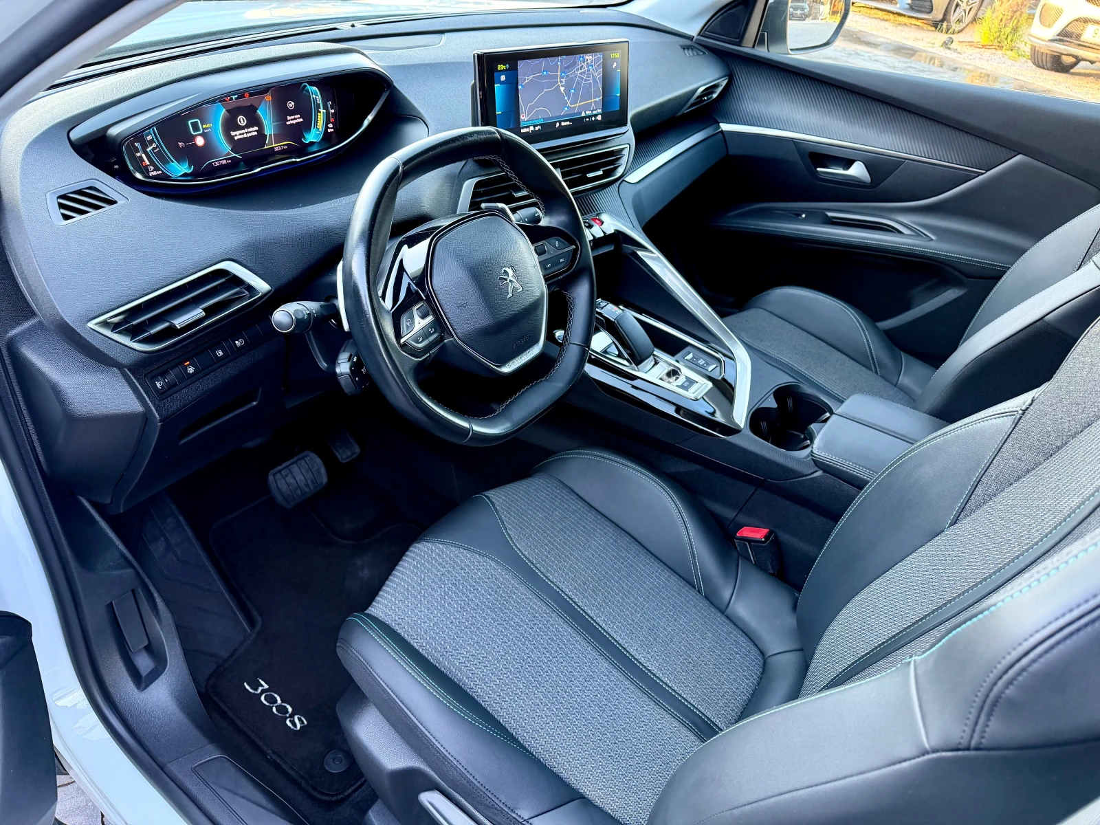 Peugeot 3008 1.6 Plug-In HYBRID e-EAT8 ALLURE, снимка 9 - Автомобили и джипове - 54569875