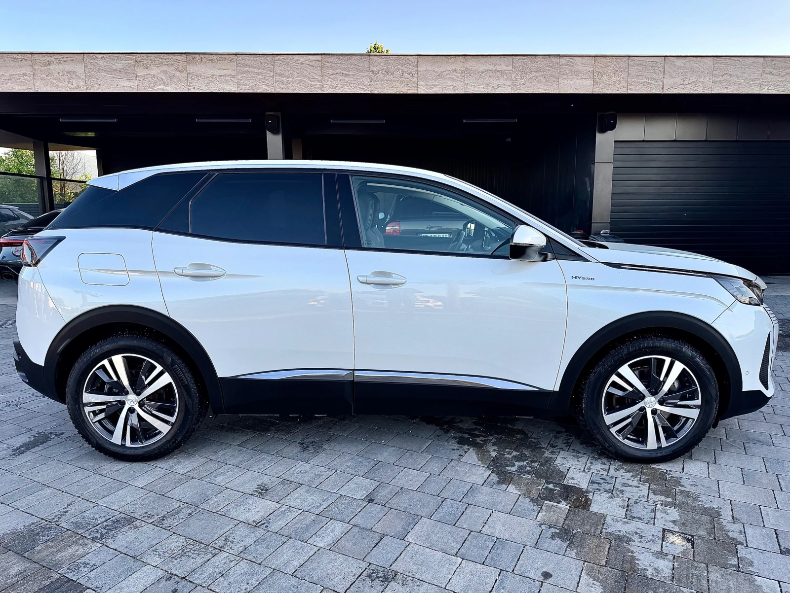 Peugeot 3008 1.6 Plug-In HYBRID e-EAT8 ALLURE, снимка 7 - Автомобили и джипове - 54569875