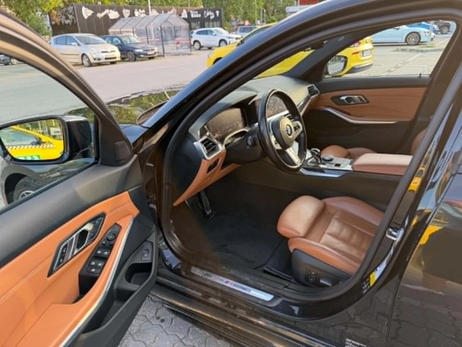 BMW 330 i xDr, снимка 11 - Автомобили и джипове - 54635815