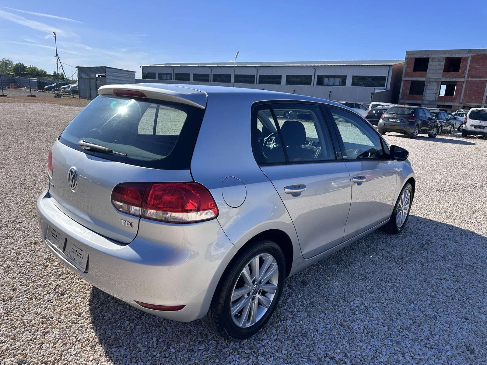 VW Golf 1, 6, снимка 4 - Автомобили и джипове - 54722298