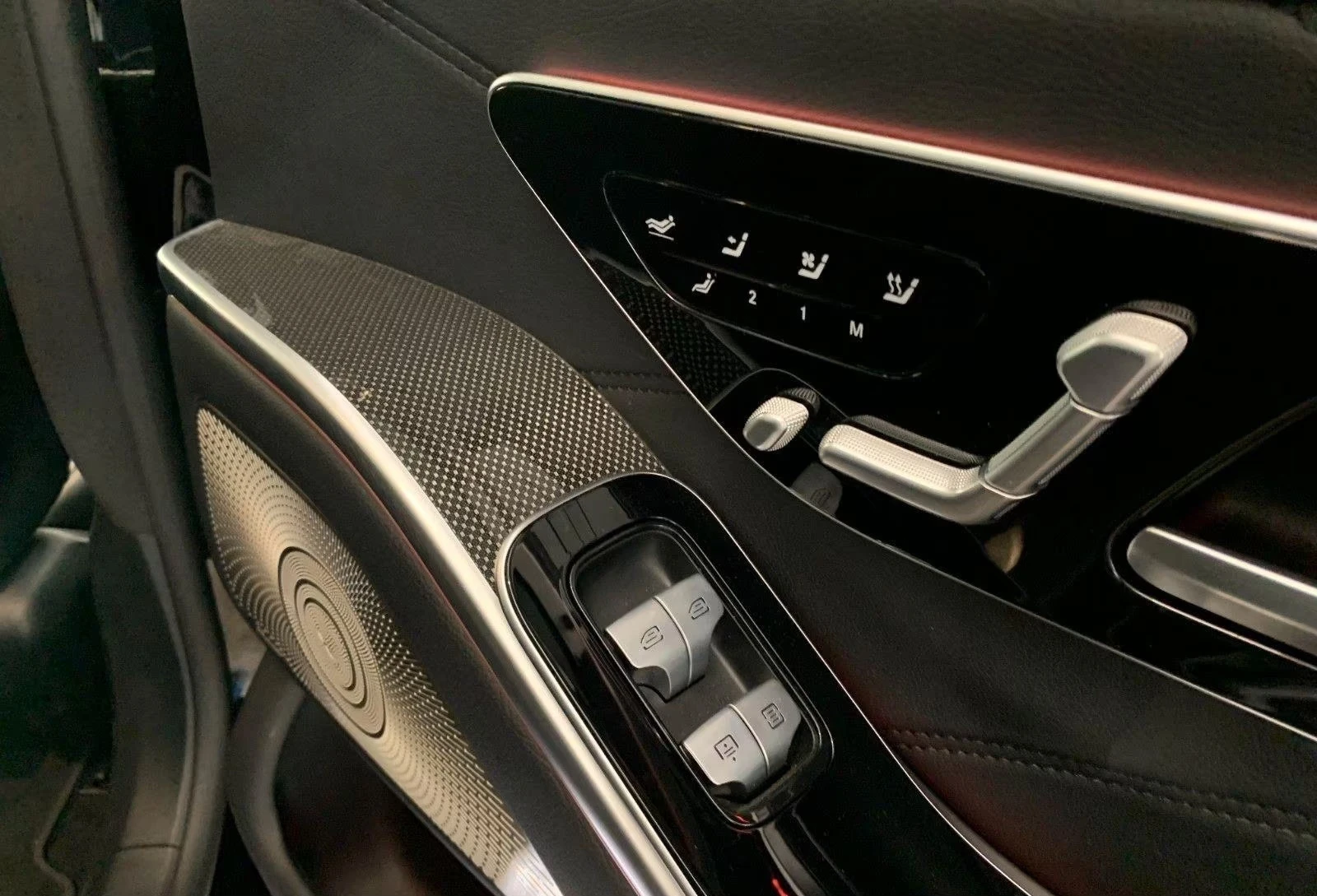 Mercedes-Benz S 63 AMG E-PERFORMANCE TV BURMESTER PANO NIGHT-PAKET, снимка 13 - Автомобили и джипове - 54857363